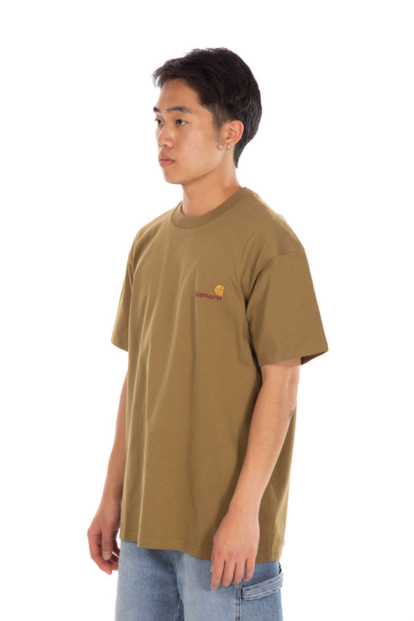 S/S American Script T-Shirt Larch