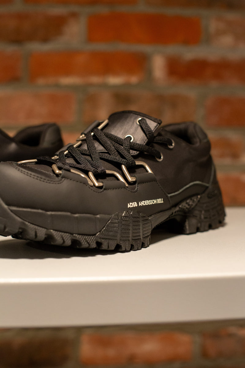 Diagonale Trainer Black