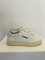 Medalist Low Sneakers in White Leather