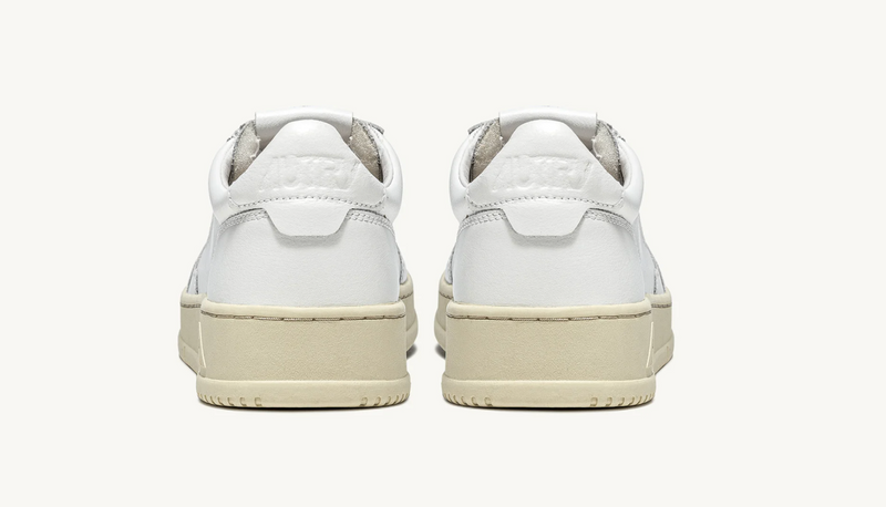 Medalist Low Sneakers in White Leather
