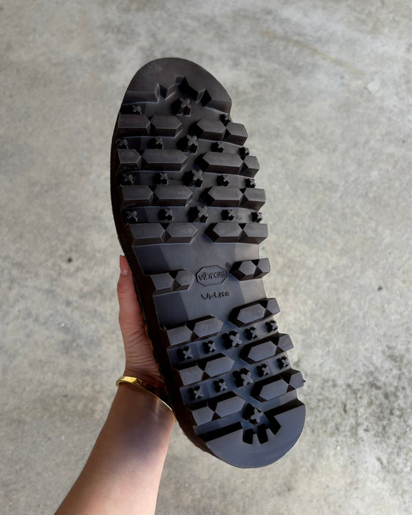 Desert Khan Black Smooth Leather