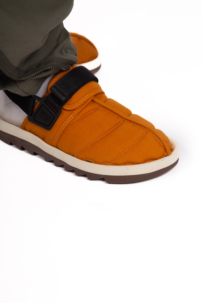 Beatnik Shoes Orange