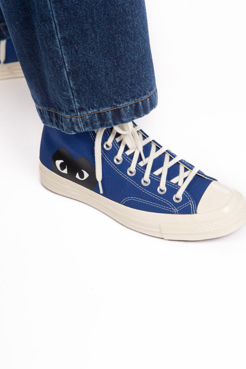 Converse navy heart best sale chuck