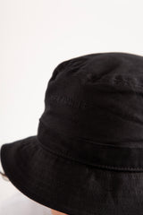 Script Bucket Hat Black / Black