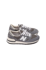 MADE in USA 990v1 Core Grey w/ White
