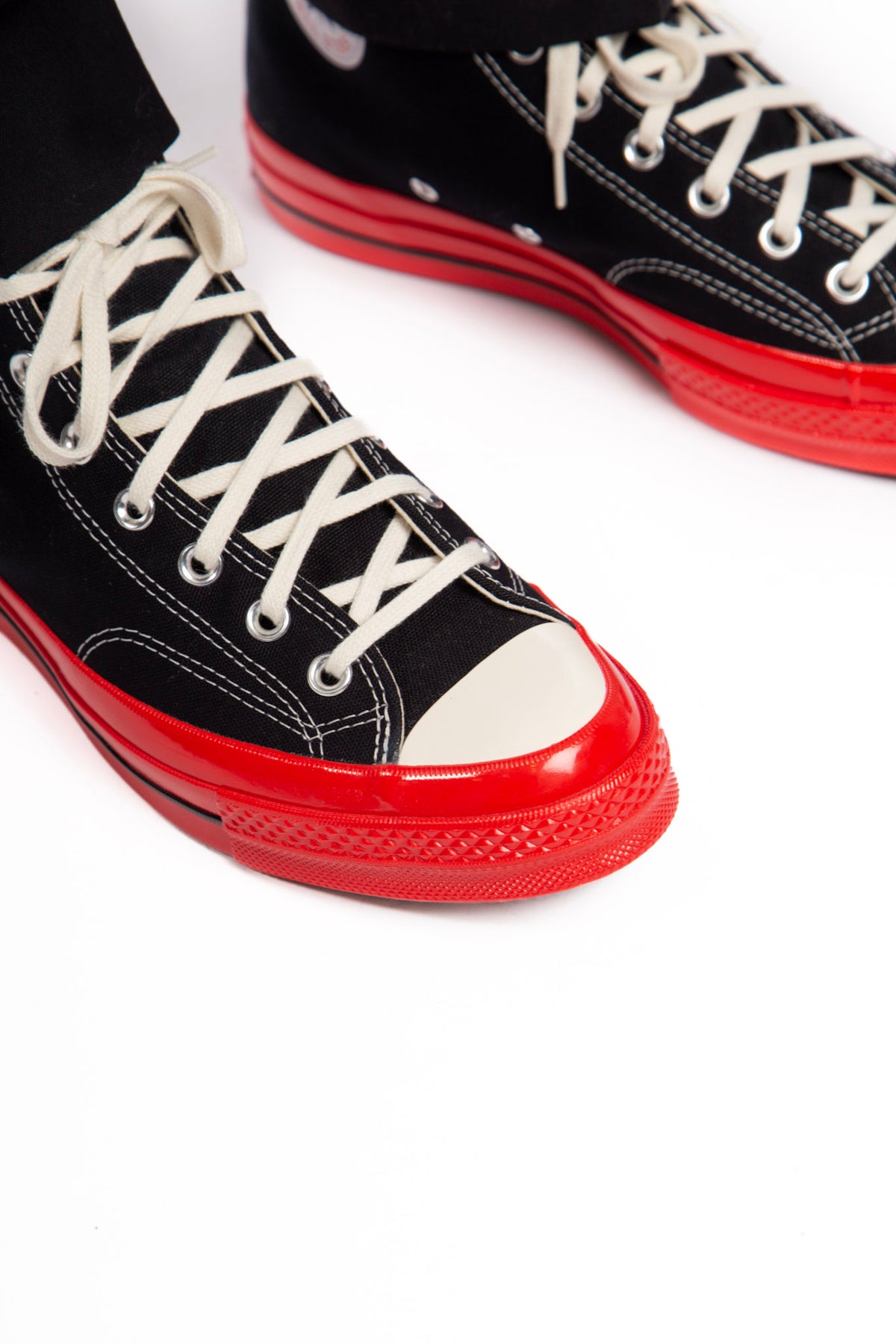 Black converse high tops red heart deals